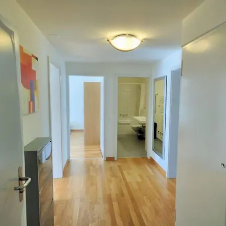 Apartment Tranquil Seafront Escape Zurich